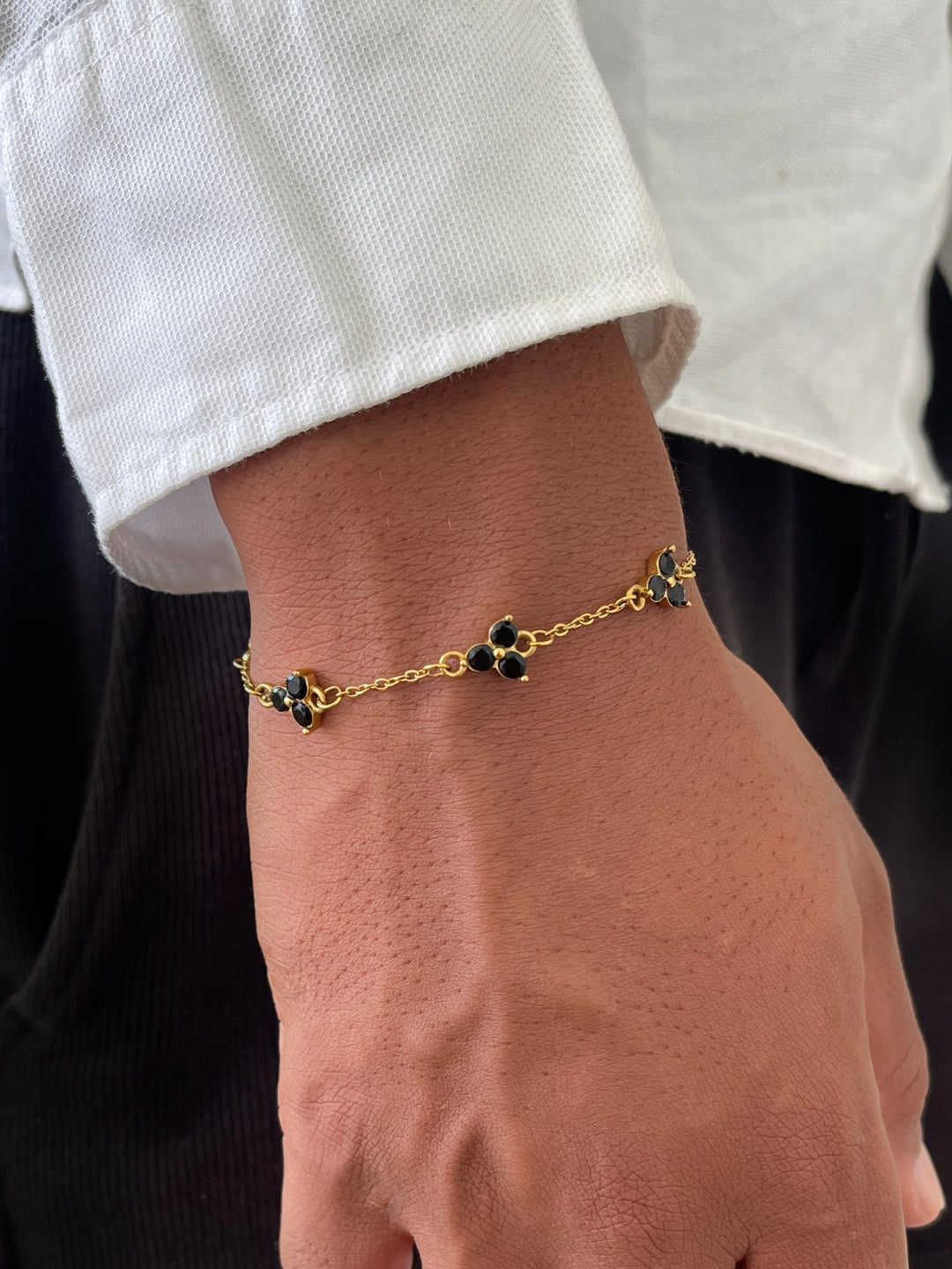 MIDNIGHT CLOVER BRACELET | 18K Gold